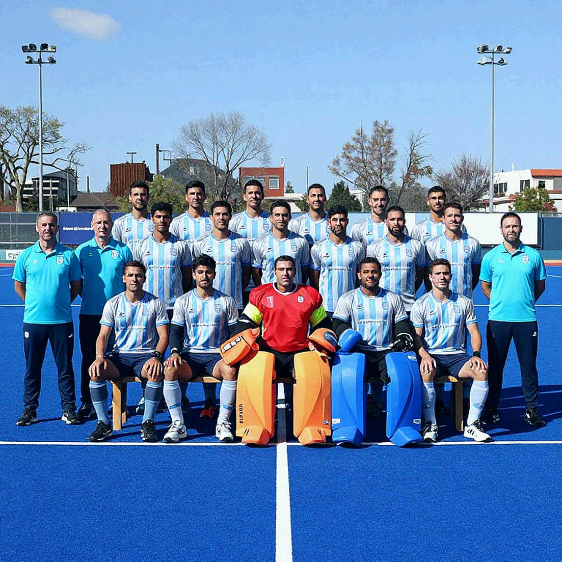 তিন ঘণ্টার দূরত্ব, একটি খালি সারি: বাংলাদেশ হকির সমাপনী অনুষ্ঠান-বিতর্ককে জ্যামিতির চোখে দেখা