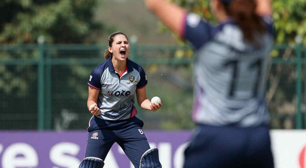 Asia's Franchise Market Pays for Young Promise and Prices Dressing-Room Chemistry at Zero